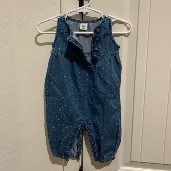 Baby Gap Romper - Picture 1 of 2